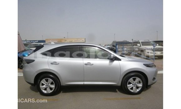Comprar Importar Toyota Harrier Outro Carro em Import - Dubai em Bengo Province Comprar Importar Toyota Harrier Outro Carro em Import - Dubai em Bengo Province