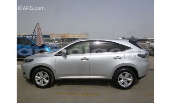Comprar Importar Toyota Harrier Outro Carro em Import - Dubai em Bengo Province Comprar Importar Toyota Harrier Outro Carro em Import - Dubai em Bengo Province
