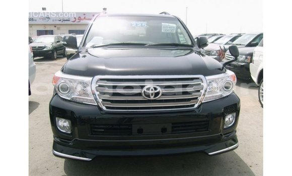 Comprar Importar Toyota Land Cruiser Preto Carro em Import - Dubai em Bengo Province Comprar Importar Toyota Land Cruiser Preto Carro em Import - Dubai em Bengo Province