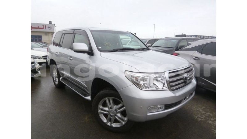 Big with watermark toyota land cruiser bengo province import dubai 7099