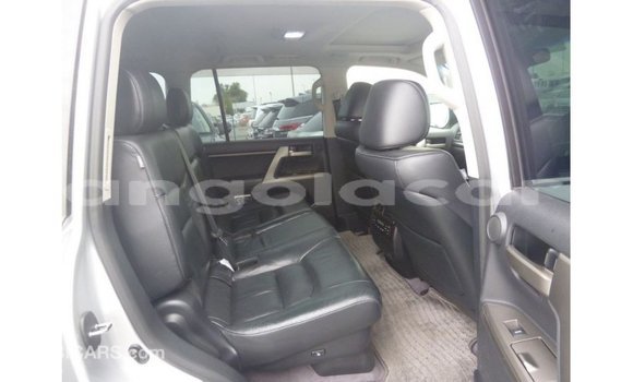 Comprar Importar Toyota Land Cruiser Outro Carro em Import - Dubai em Bengo Province Comprar Importar Toyota Land Cruiser Outro Carro em Import - Dubai em Bengo Province