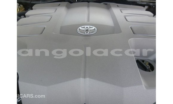 Comprar Importar Toyota Land Cruiser Branco Carro em Import - Dubai em Bengo Province Comprar Importar Toyota Land Cruiser Branco Carro em Import - Dubai em Bengo Province
