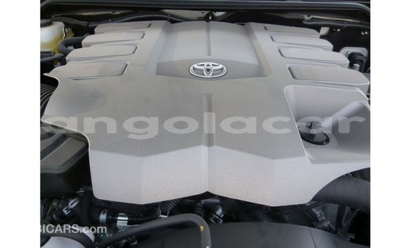 Comprar Importar Toyota Land Cruiser Branco Carro em Import - Dubai em Bengo Province Comprar Importar Toyota Land Cruiser Branco Carro em Import - Dubai em Bengo Province