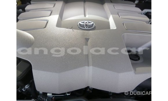 Comprar Importar Toyota Land Cruiser Branco Carro em Import - Dubai em Bengo Province Comprar Importar Toyota Land Cruiser Branco Carro em Import - Dubai em Bengo Province