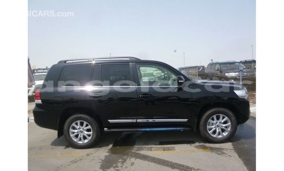 Acheter Import Voiture Toyota Land Cruiser Noir à Import - Dubai, Province de Bengo Acheter Import Voiture Toyota Land Cruiser Noir à Import - Dubai, Province de Bengo