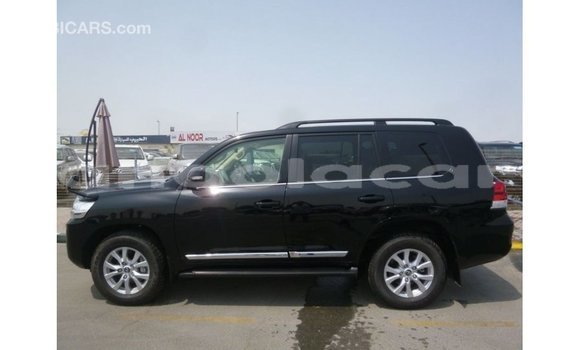 Acheter Import Voiture Toyota Land Cruiser Noir à Import - Dubai, Province de Bengo Acheter Import Voiture Toyota Land Cruiser Noir à Import - Dubai, Province de Bengo