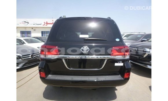 Acheter Import Voiture Toyota Land Cruiser Noir à Import - Dubai, Province de Bengo Acheter Import Voiture Toyota Land Cruiser Noir à Import - Dubai, Province de Bengo