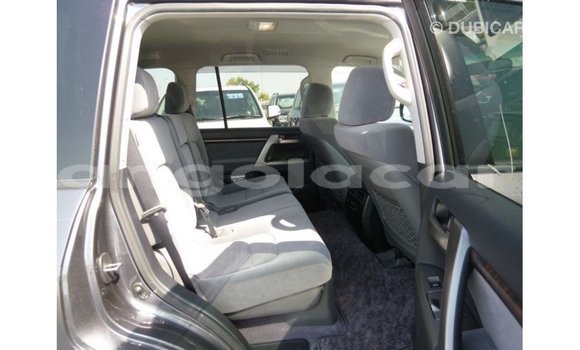 Comprar Importar Toyota Land Cruiser Outro Carro em Import - Dubai em Bengo Province Comprar Importar Toyota Land Cruiser Outro Carro em Import - Dubai em Bengo Province