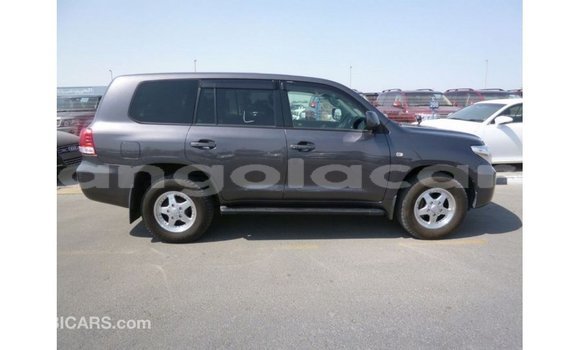 Comprar Importar Toyota Land Cruiser Outro Carro em Import - Dubai em Bengo Province Comprar Importar Toyota Land Cruiser Outro Carro em Import - Dubai em Bengo Province