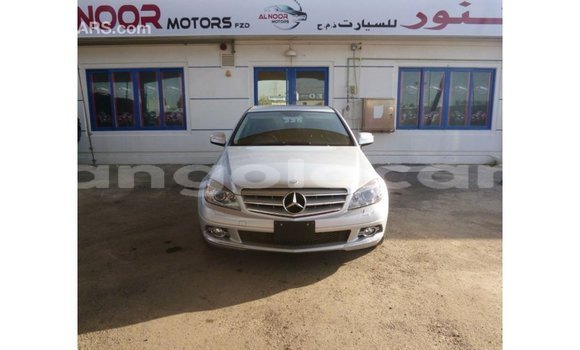 Comprar Importar Mercedes-Benz 200 Outro Carro em Import - Dubai em Bengo Province Comprar Importar Mercedes-Benz 200 Outro Carro em Import - Dubai em Bengo Province