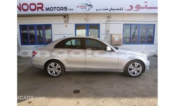 Comprar Importar Mercedes-Benz 200 Outro Carro em Import - Dubai em Bengo Province Comprar Importar Mercedes-Benz 200 Outro Carro em Import - Dubai em Bengo Province