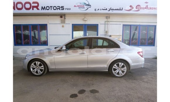 Comprar Importar Mercedes-Benz 200 Outro Carro em Import - Dubai em Bengo Province Comprar Importar Mercedes-Benz 200 Outro Carro em Import - Dubai em Bengo Province