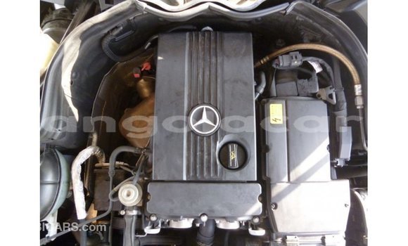 Comprar Importar Mercedes-Benz 200 Outro Carro em Import - Dubai em Bengo Province Comprar Importar Mercedes-Benz 200 Outro Carro em Import - Dubai em Bengo Province