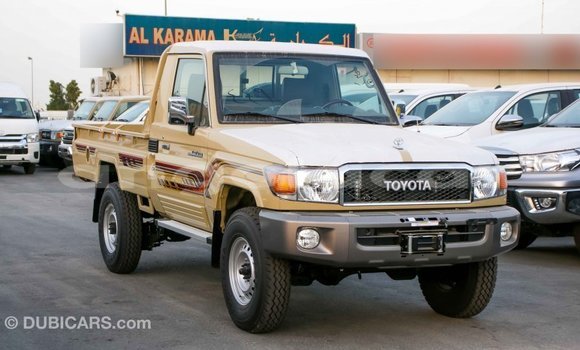 Buy Import Toyota Land Cruiser Beige Car in Import - Dubai in Bengo Province Buy Import Toyota Land Cruiser Beige Car in Import - Dubai in Bengo Province