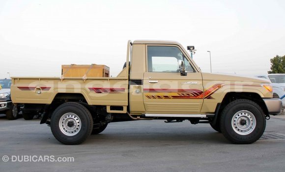 Buy Import Toyota Land Cruiser Beige Car in Import - Dubai in Bengo Province Buy Import Toyota Land Cruiser Beige Car in Import - Dubai in Bengo Province