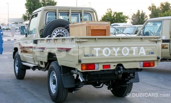 Buy Import Toyota Land Cruiser Beige Car in Import - Dubai in Bengo Province Buy Import Toyota Land Cruiser Beige Car in Import - Dubai in Bengo Province