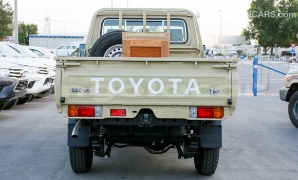 Buy Import Toyota Land Cruiser Beige Car in Import - Dubai in Bengo Province Buy Import Toyota Land Cruiser Beige Car in Import - Dubai in Bengo Province