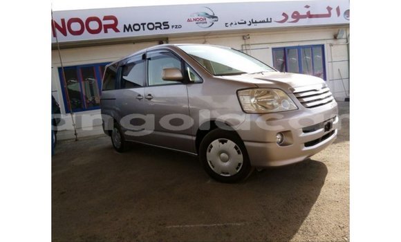 Acheter Import Voiture Toyota Voxy Autre à Import - Dubai, Province de Bengo Acheter Import Voiture Toyota Voxy Autre à Import - Dubai, Province de Bengo
