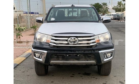 Comprar Importar Toyota Hilux Preto Carro em Import - Dubai em Bengo Province Comprar Importar Toyota Hilux Preto Carro em Import - Dubai em Bengo Province