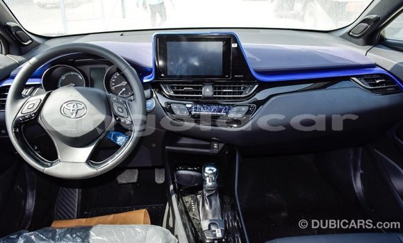 Comprar Importar Toyota C-HR Outro Carro em Import - Dubai em Bengo Province Comprar Importar Toyota C-HR Outro Carro em Import - Dubai em Bengo Province