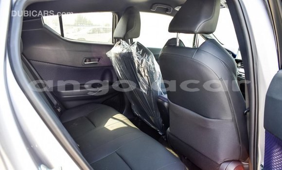 Comprar Importar Toyota C-HR Outro Carro em Import - Dubai em Bengo Province Comprar Importar Toyota C-HR Outro Carro em Import - Dubai em Bengo Province