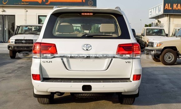 Buy Import Toyota Land Cruiser White Car in Import - Dubai in Bengo Province Buy Import Toyota Land Cruiser White Car in Import - Dubai in Bengo Province