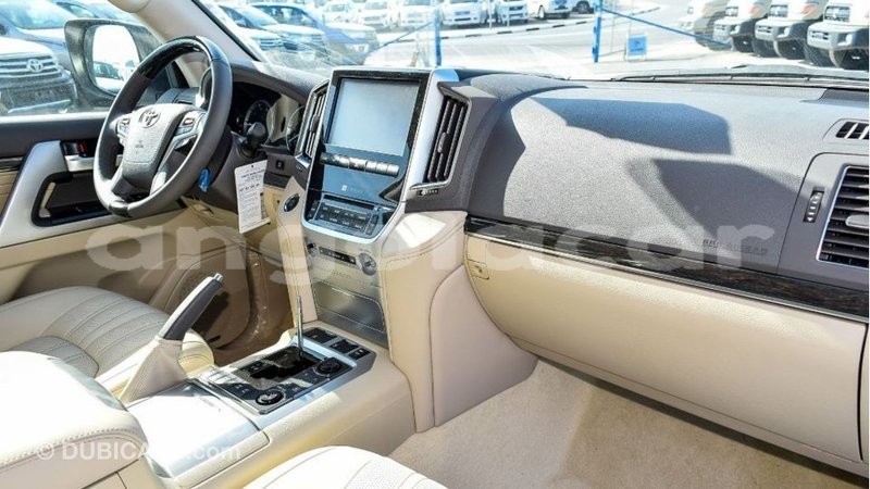 Big with watermark toyota land cruiser bengo province import dubai 7135