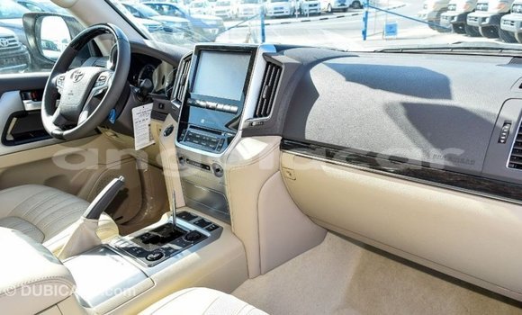 Buy Import Toyota Land Cruiser White Car in Import - Dubai in Bengo Province Buy Import Toyota Land Cruiser White Car in Import - Dubai in Bengo Province