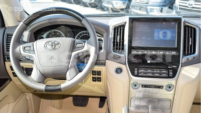 Big with watermark toyota land cruiser bengo province import dubai 7135