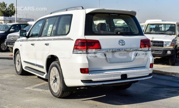 Buy Import Toyota Land Cruiser White Car in Import - Dubai in Bengo Province Buy Import Toyota Land Cruiser White Car in Import - Dubai in Bengo Province