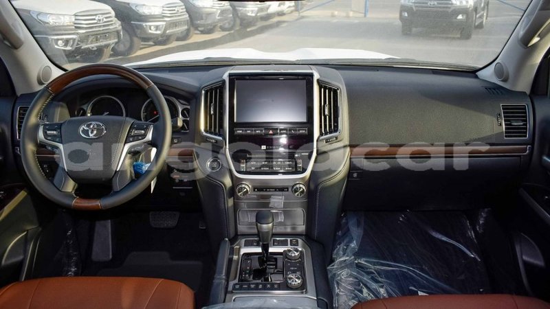 Big with watermark toyota land cruiser bengo province import dubai 7136