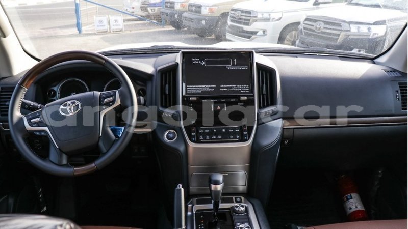 Big with watermark toyota land cruiser bengo province import dubai 7141