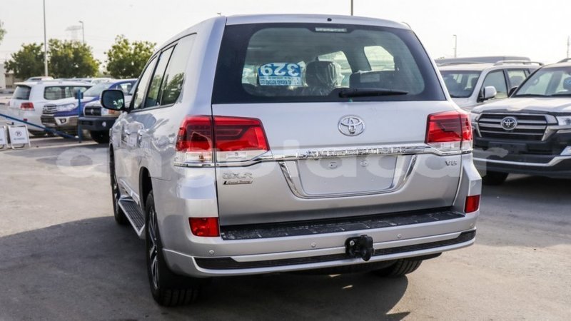 Big with watermark toyota land cruiser bengo province import dubai 7141