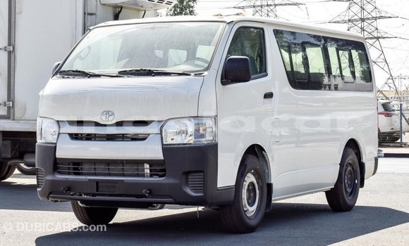 Acheter Import Voiture Toyota Hiace Blanc à Import - Dubai, Province de Bengo Acheter Import Voiture Toyota Hiace Blanc à Import - Dubai, Province de Bengo