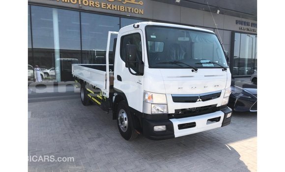 Buy Import Mitsubishi Carisma White Car in Import - Dubai in Bengo Province Buy Import Mitsubishi Carisma White Car in Import - Dubai in Bengo Province
