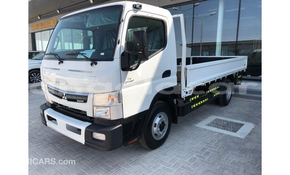 Buy Import Mitsubishi Carisma White Car in Import - Dubai in Bengo Province Buy Import Mitsubishi Carisma White Car in Import - Dubai in Bengo Province