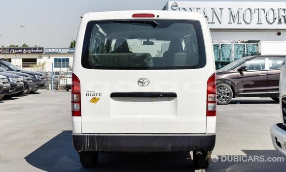 Acheter Import Voiture Toyota Hiace Blanc à Import - Dubai, Province de Bengo Acheter Import Voiture Toyota Hiace Blanc à Import - Dubai, Province de Bengo