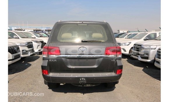 Acheter Import Voiture Toyota Land Cruiser Noir à Import - Dubai, Province de Bengo Acheter Import Voiture Toyota Land Cruiser Noir à Import - Dubai, Province de Bengo