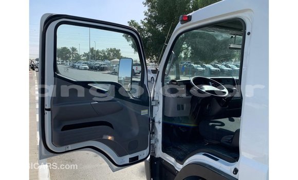 Acheter Import Voiture Mitsubishi i Blanc à Import - Dubai, Province de Bengo Acheter Import Voiture Mitsubishi i Blanc à Import - Dubai, Province de Bengo