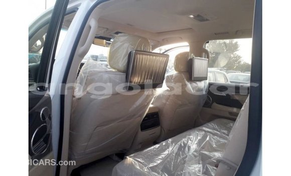 Acheter Import Voiture Lexus LX Blanc à Import - Dubai, Province de Bengo Acheter Import Voiture Lexus LX Blanc à Import - Dubai, Province de Bengo
