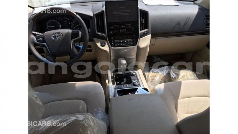 Big with watermark toyota land cruiser bengo province import dubai 7160