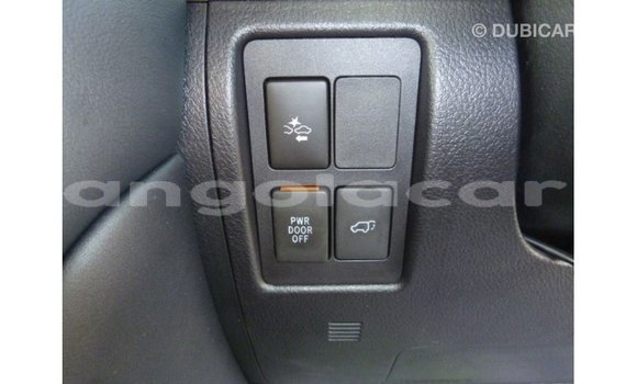 Comprar Importar Toyota Land Cruiser Branco Carro em Import - Dubai em Bengo Province Comprar Importar Toyota Land Cruiser Branco Carro em Import - Dubai em Bengo Province