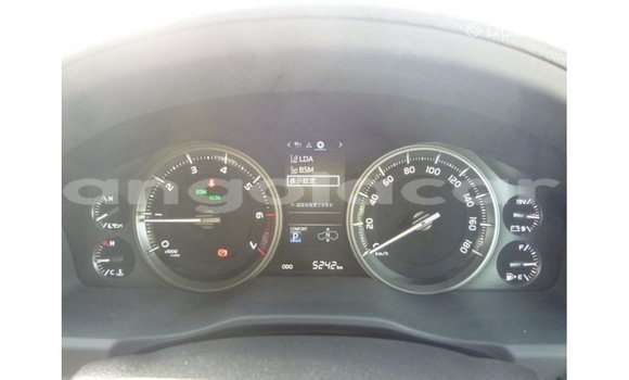 Comprar Importar Toyota Land Cruiser Branco Carro em Import - Dubai em Bengo Province Comprar Importar Toyota Land Cruiser Branco Carro em Import - Dubai em Bengo Province
