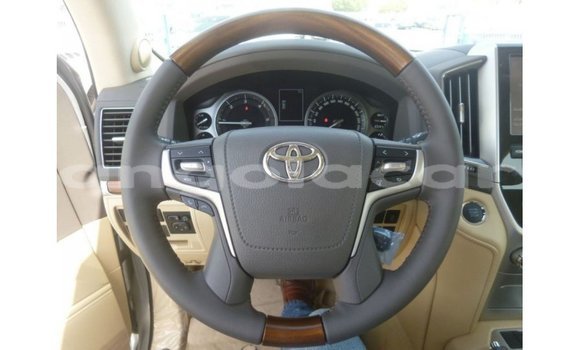 Comprar Importar Toyota Land Cruiser Outro Carro em Import - Dubai em Bengo Province Comprar Importar Toyota Land Cruiser Outro Carro em Import - Dubai em Bengo Province