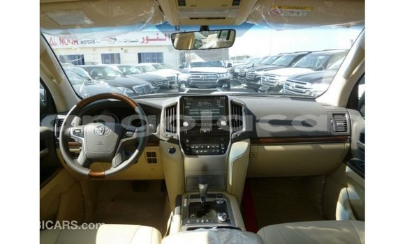 Comprar Importar Toyota Land Cruiser Outro Carro em Import - Dubai em Bengo Province Comprar Importar Toyota Land Cruiser Outro Carro em Import - Dubai em Bengo Province