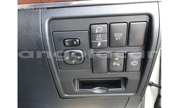 Comprar Importar Toyota Land Cruiser Branco Carro em Import - Dubai em Bengo Province Comprar Importar Toyota Land Cruiser Branco Carro em Import - Dubai em Bengo Province