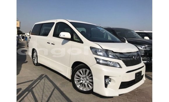 Acheter Import Voiture Toyota Vellfire Blanc à Import - Dubai, Province de Bengo Acheter Import Voiture Toyota Vellfire Blanc à Import - Dubai, Province de Bengo