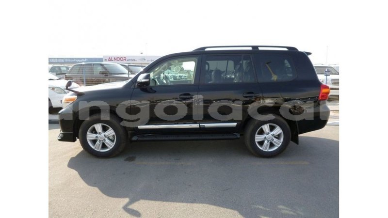 Big with watermark toyota land cruiser bengo province import dubai 7176