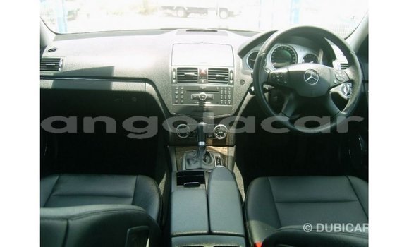 Comprar Importar Mercedes-Benz 190 Outro Carro em Import - Dubai em Bengo Province Comprar Importar Mercedes-Benz 190 Outro Carro em Import - Dubai em Bengo Province