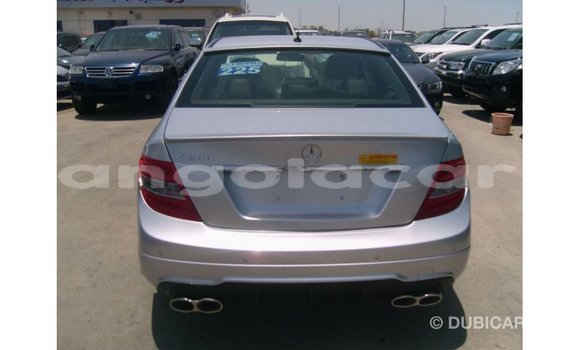 Comprar Importar Mercedes-Benz 190 Outro Carro em Import - Dubai em Bengo Province Comprar Importar Mercedes-Benz 190 Outro Carro em Import - Dubai em Bengo Province